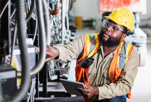 Best Emergency Electrician Near Me  in Lindstrom, MN